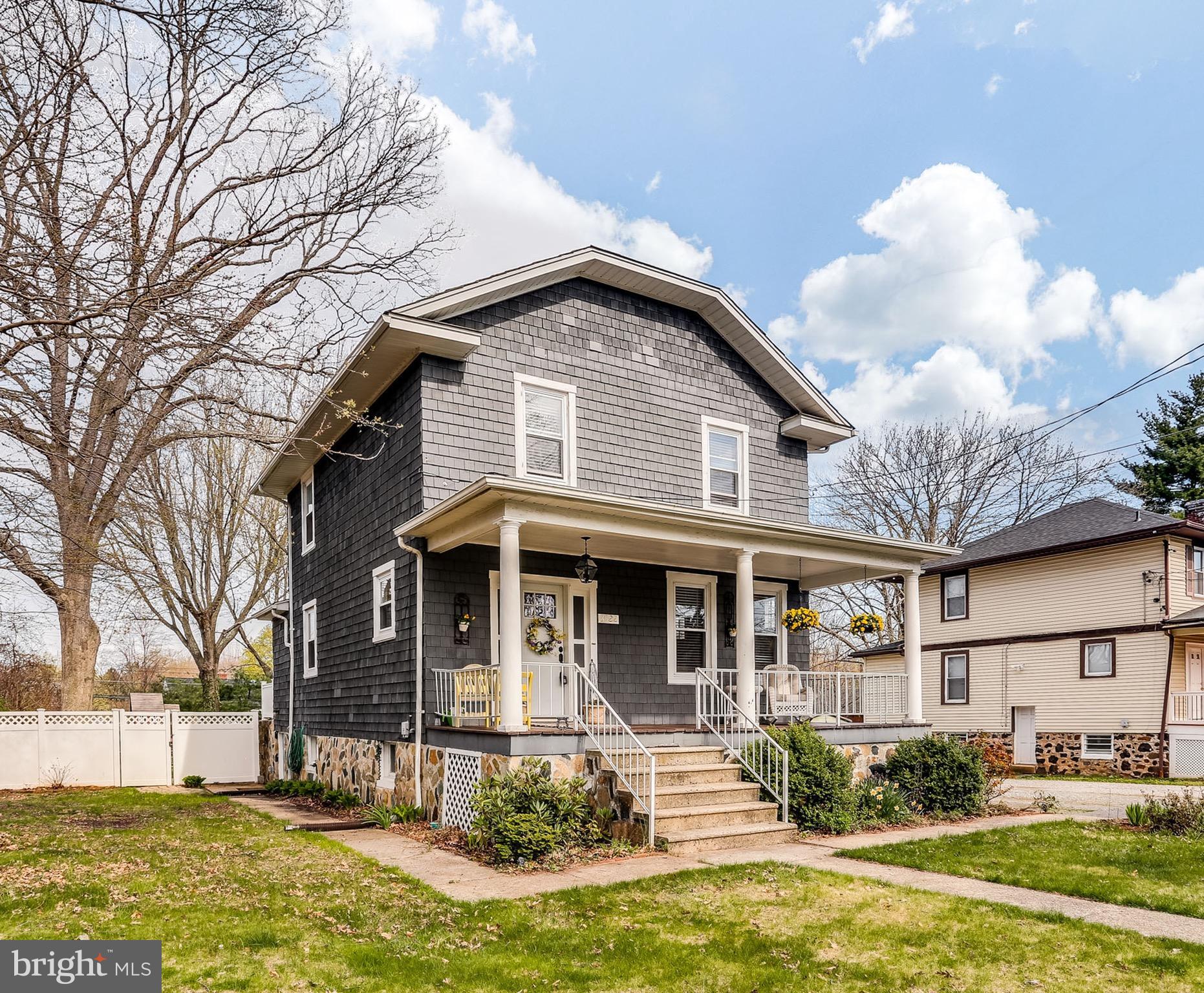 3522 St James Road Baltimore, MD 21244 - Photo 5 of 30 Beautiful 3 Bedroom 2 Bath Main Home w/ Apartment