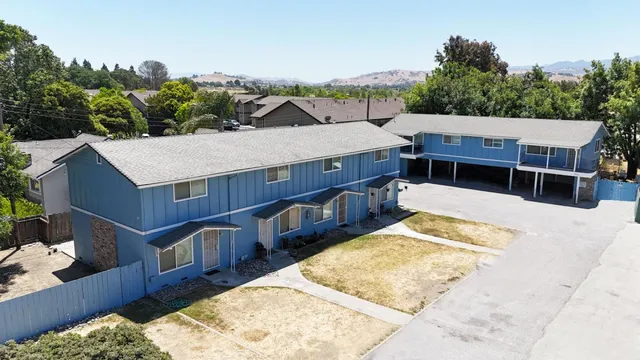 $1,849,000 | 951 Nash Road, Hollister, CA 95023