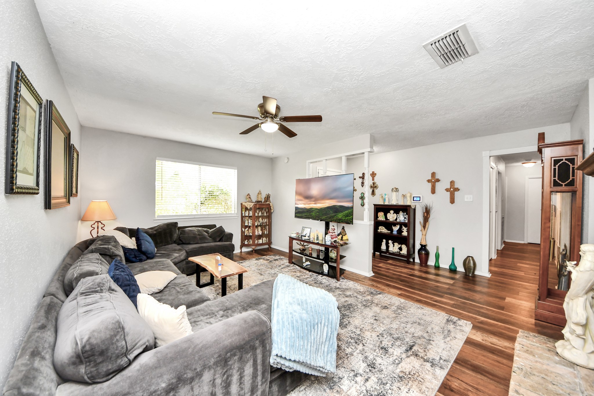 2406 Quiver Lane Houston, TX 77067 - Photo 7 of 41