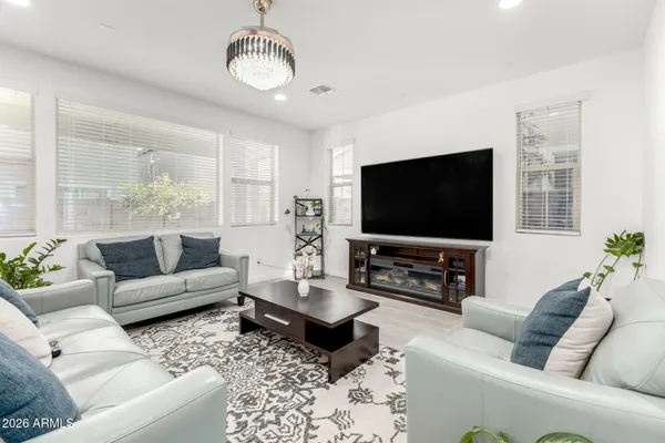 $680,000 | 2539 East Pelican Drive, Gilbert, AZ 85297