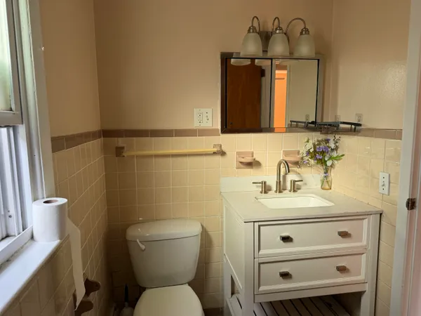 $2,150 | 108 Evergreen Street, Unit 2, Bayonne, NJ 07002