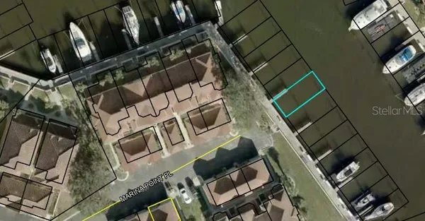 a bird view of a backyard