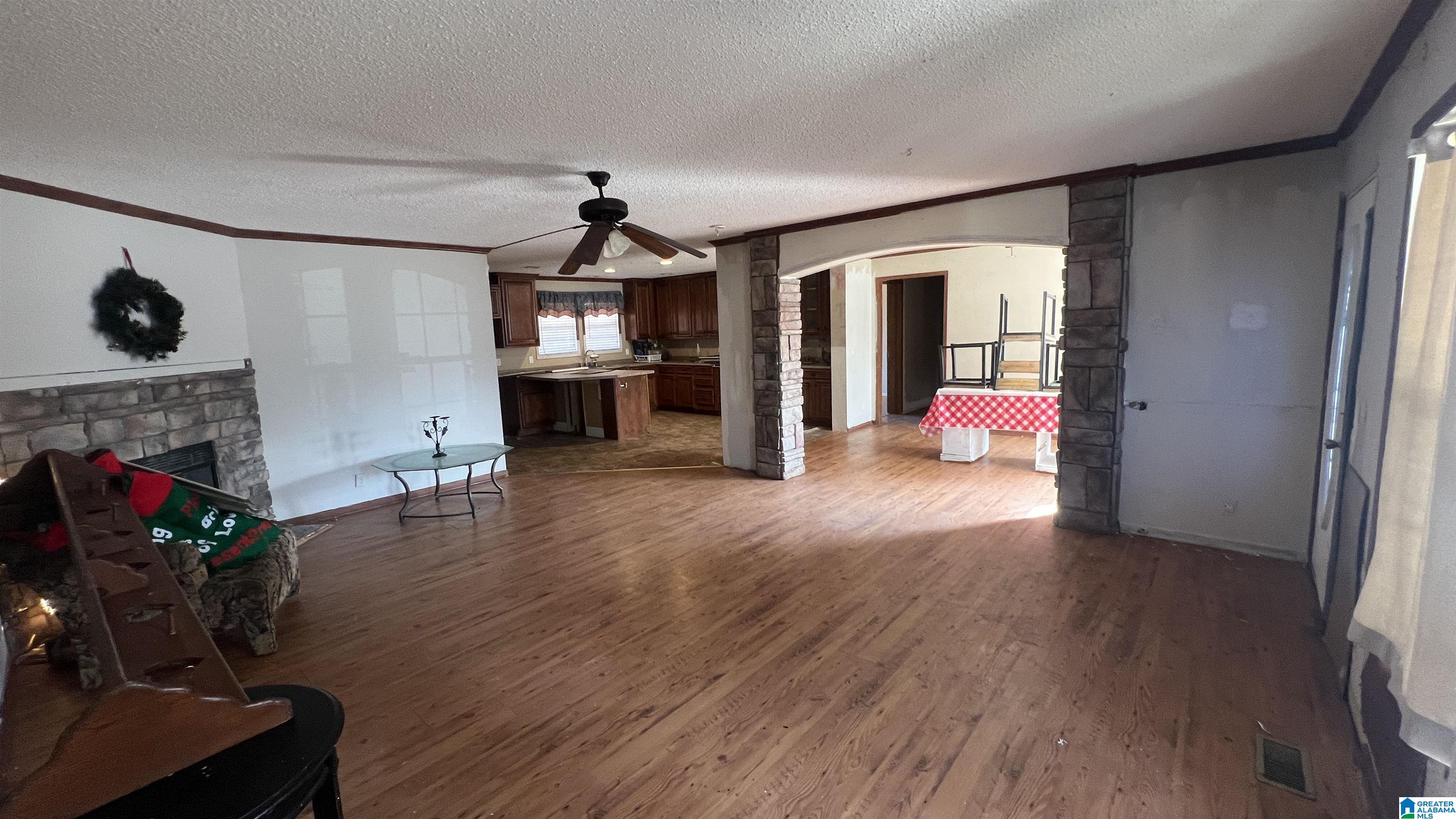 335 Front Street Sylacauga, AL 35150 - Photo 3 of 11