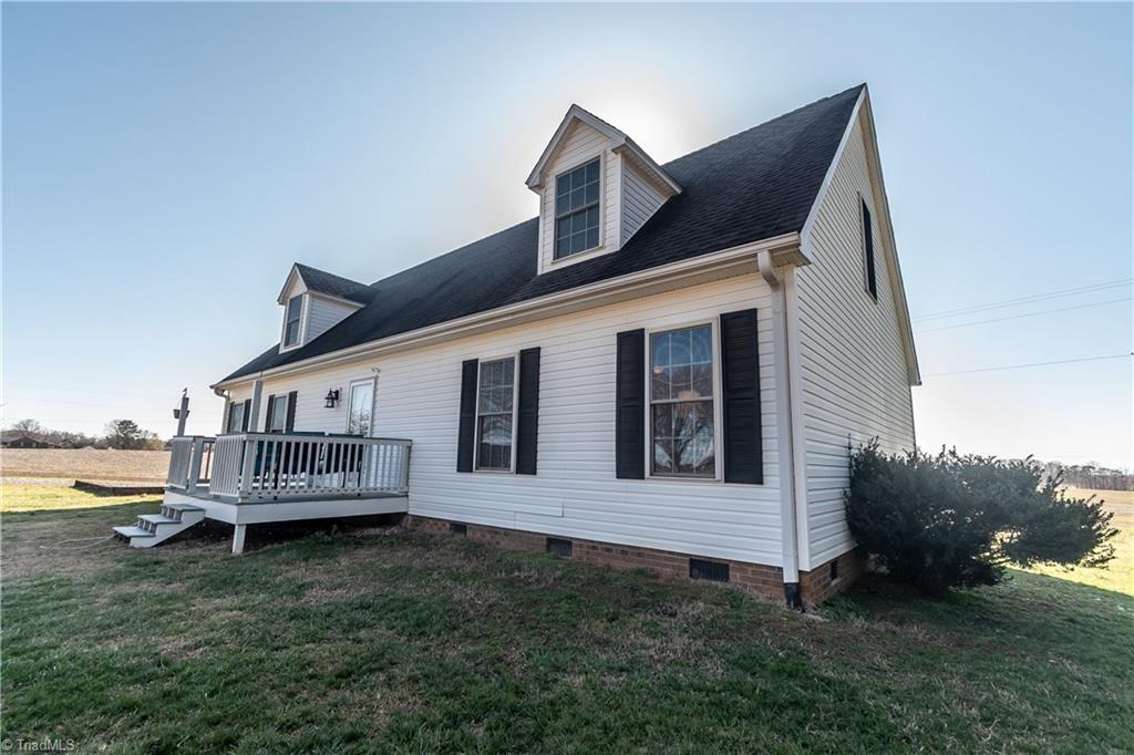 3860 Siloam Road Dobson, NC 27017 - Photo 3 of 28 Gallery Image 3