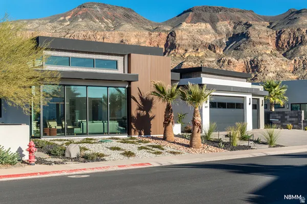 $2,490,000 | 3607 South Cypress Pt Road, Hurricane, UT 84737