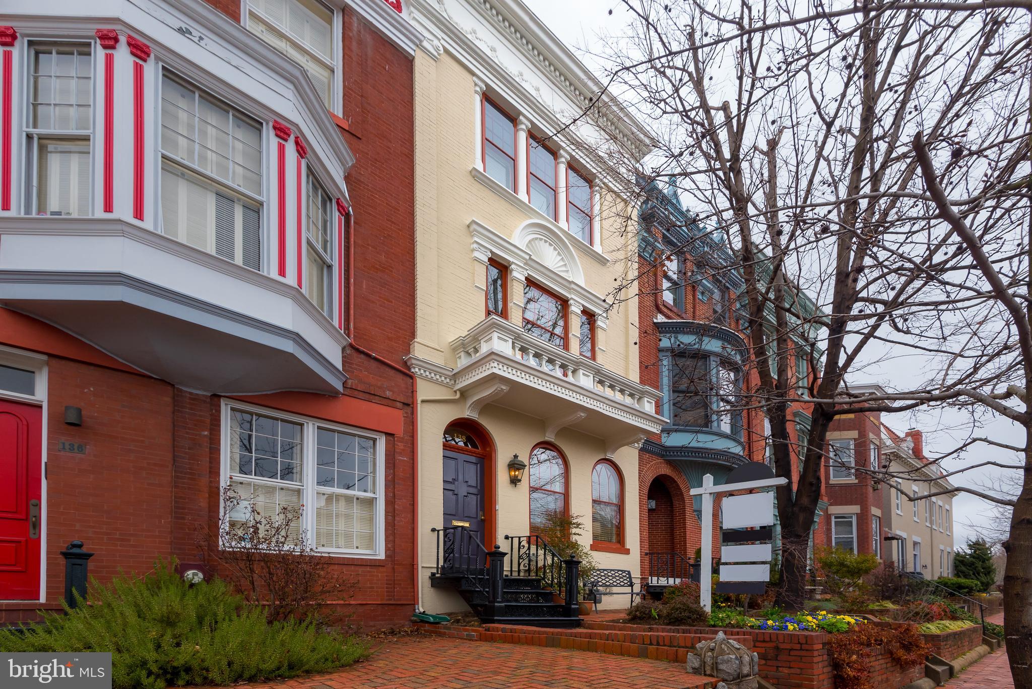 138 E Street Southeast Washington, DC 20003 - Photo 2 of 46