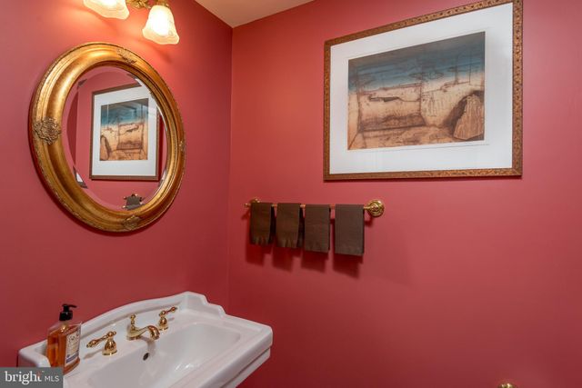 $1,420,000 | 138 E Street Southeast, Washington, DC 20003