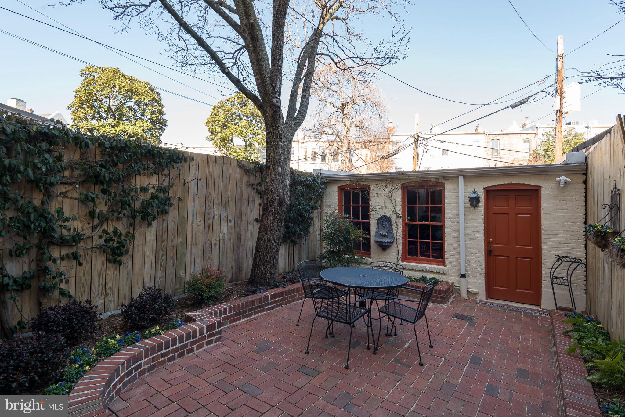 138 E Street Southeast Washington, DC 20003 - Photo 12 of 46