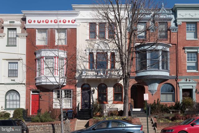 $1,420,000 | 138 E Street Southeast, Washington, DC 20003