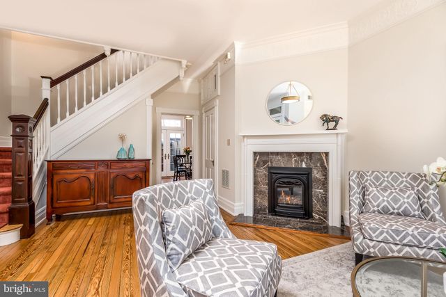$1,420,000 | 138 E Street Southeast, Washington, DC 20003