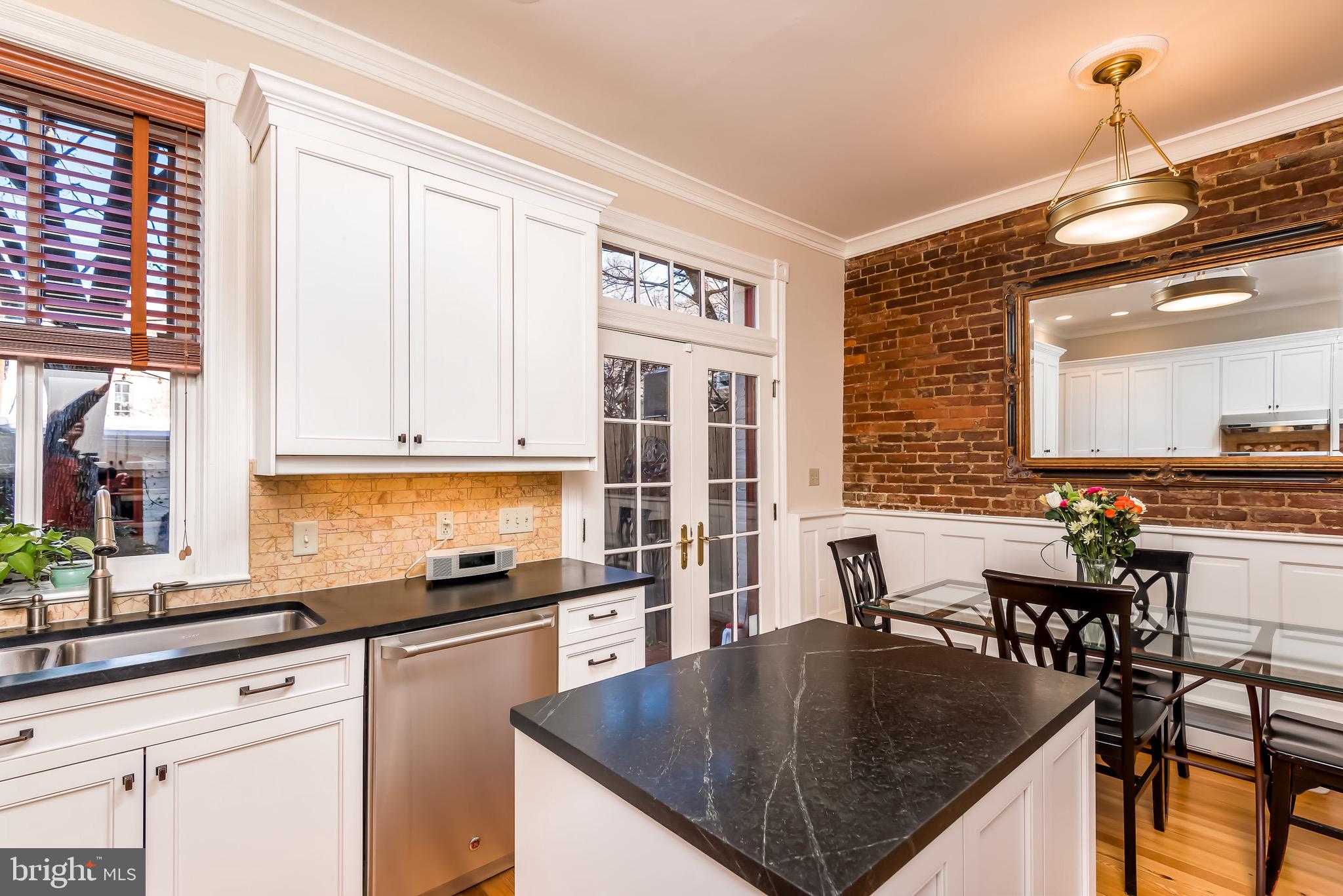 138 E Street Southeast Washington, DC 20003 - Photo 10 of 46