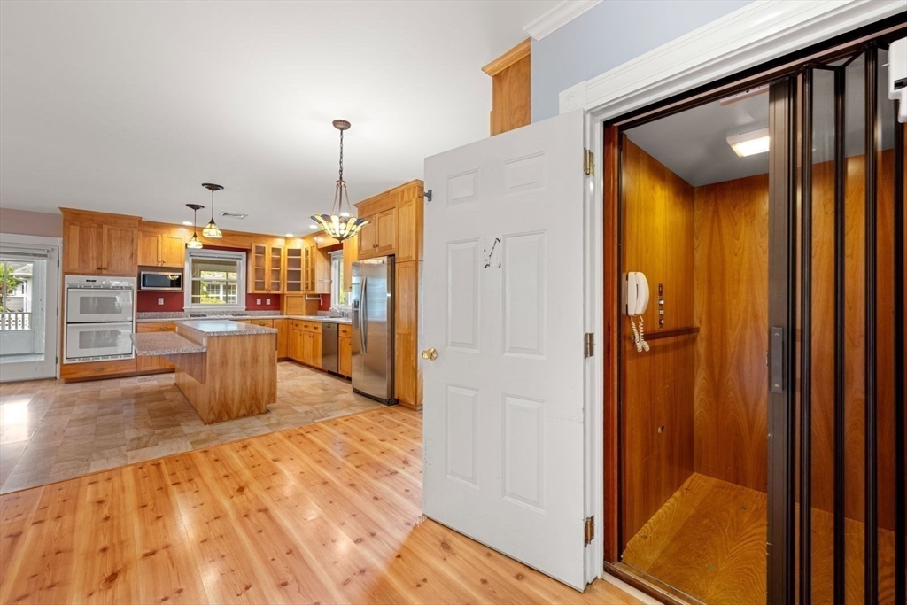 719 Webster Street Needham, MA 02492 - Photo 17 of 42