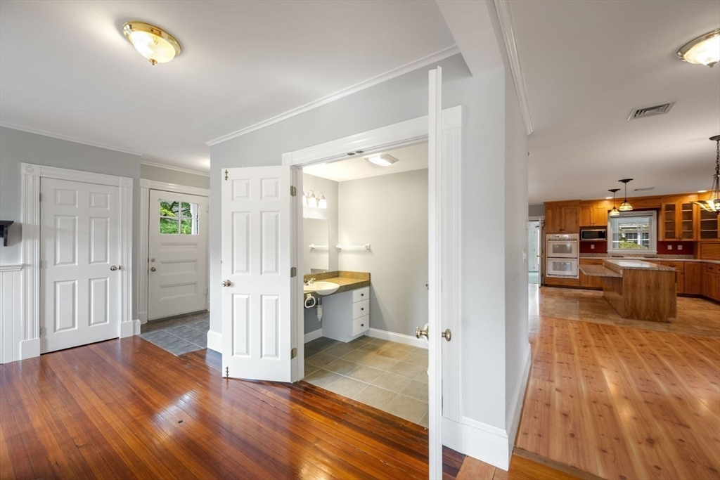 719 Webster Street Needham, MA 02492 - Photo 20 of 42