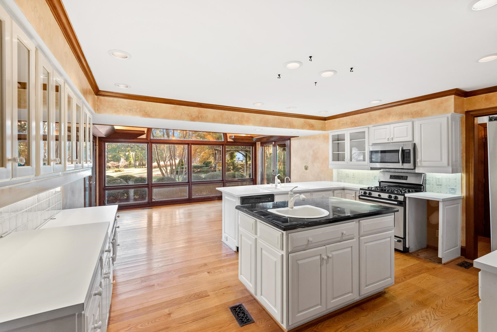 1704 Hunting Ridge Road Raleigh, NC 27615 - Photo 15 of 43