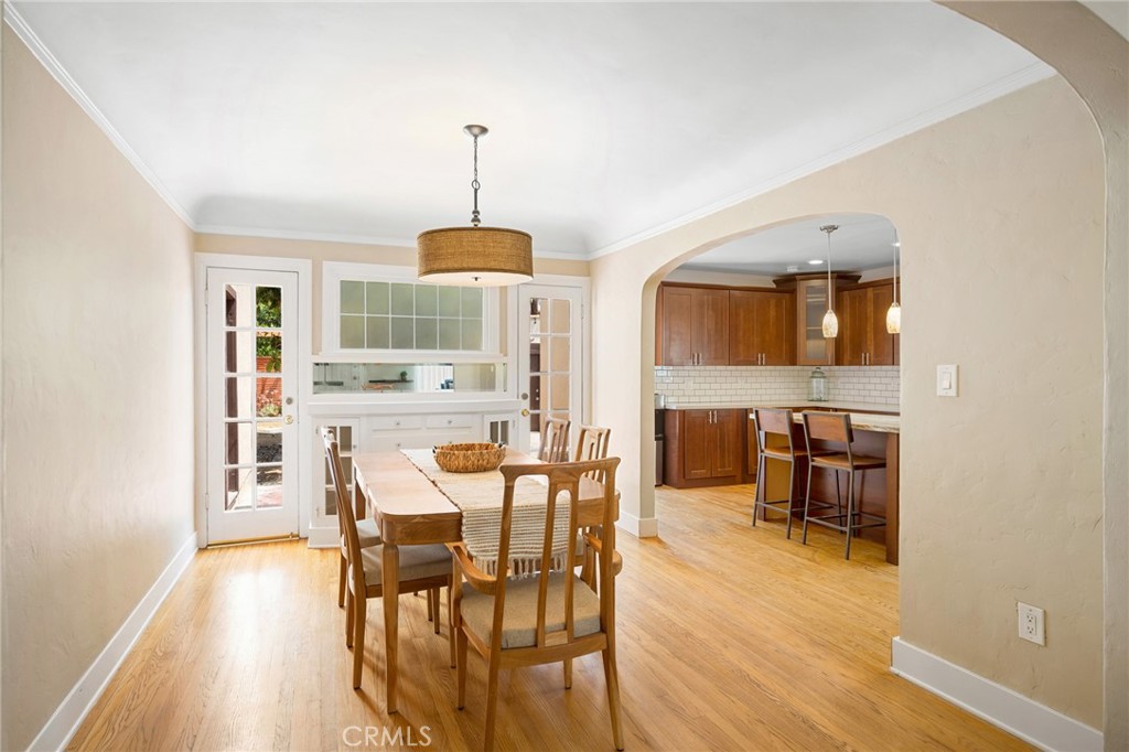 635 Arden Avenue Glendale, CA 91202 - Photo 8 of 36 a view of a dining room with furniture and wooden floor