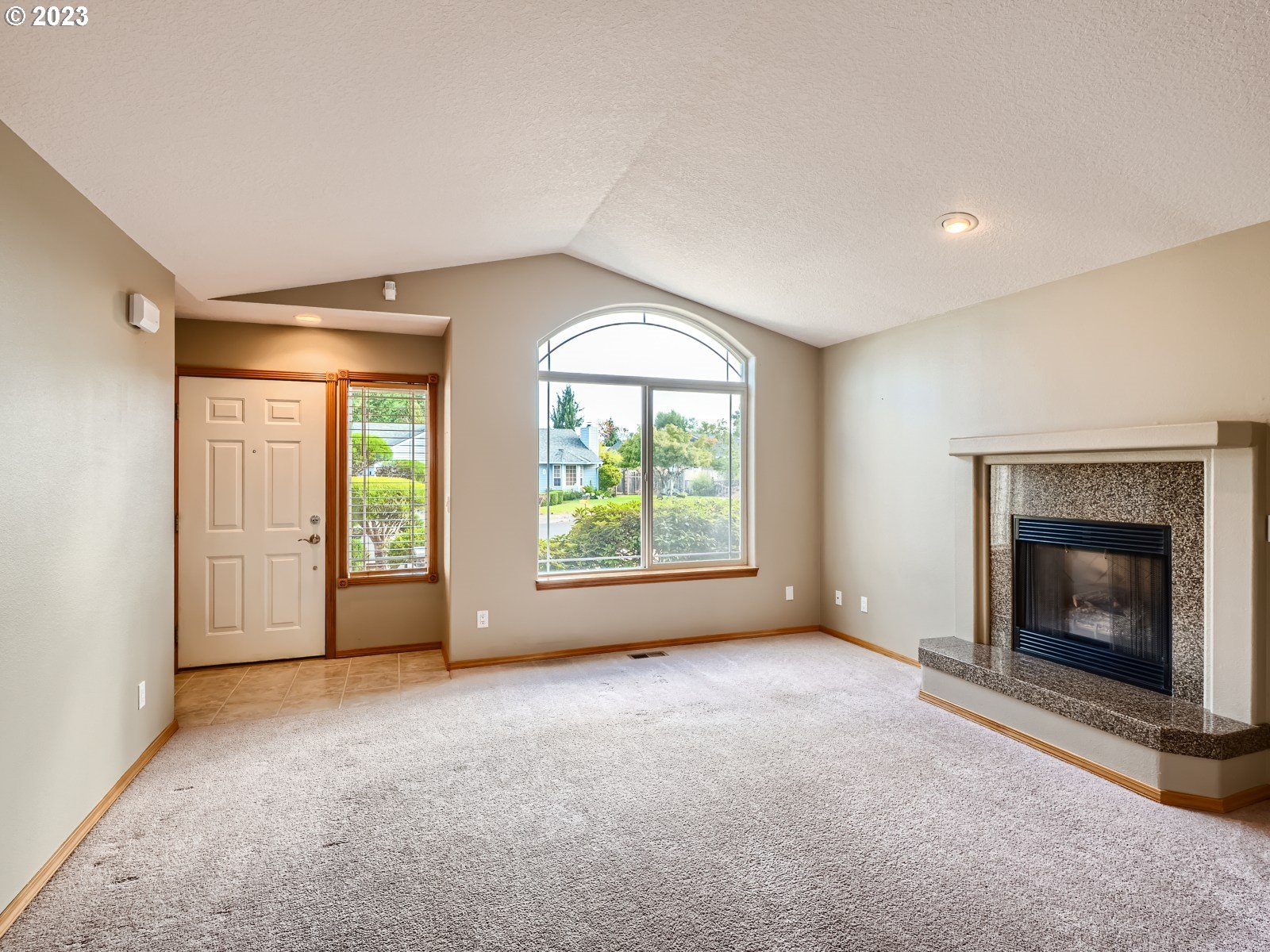 14674 Coltrane Street Oregon City, OR 97045 - Photo 6 of 27 Gallery Image 6