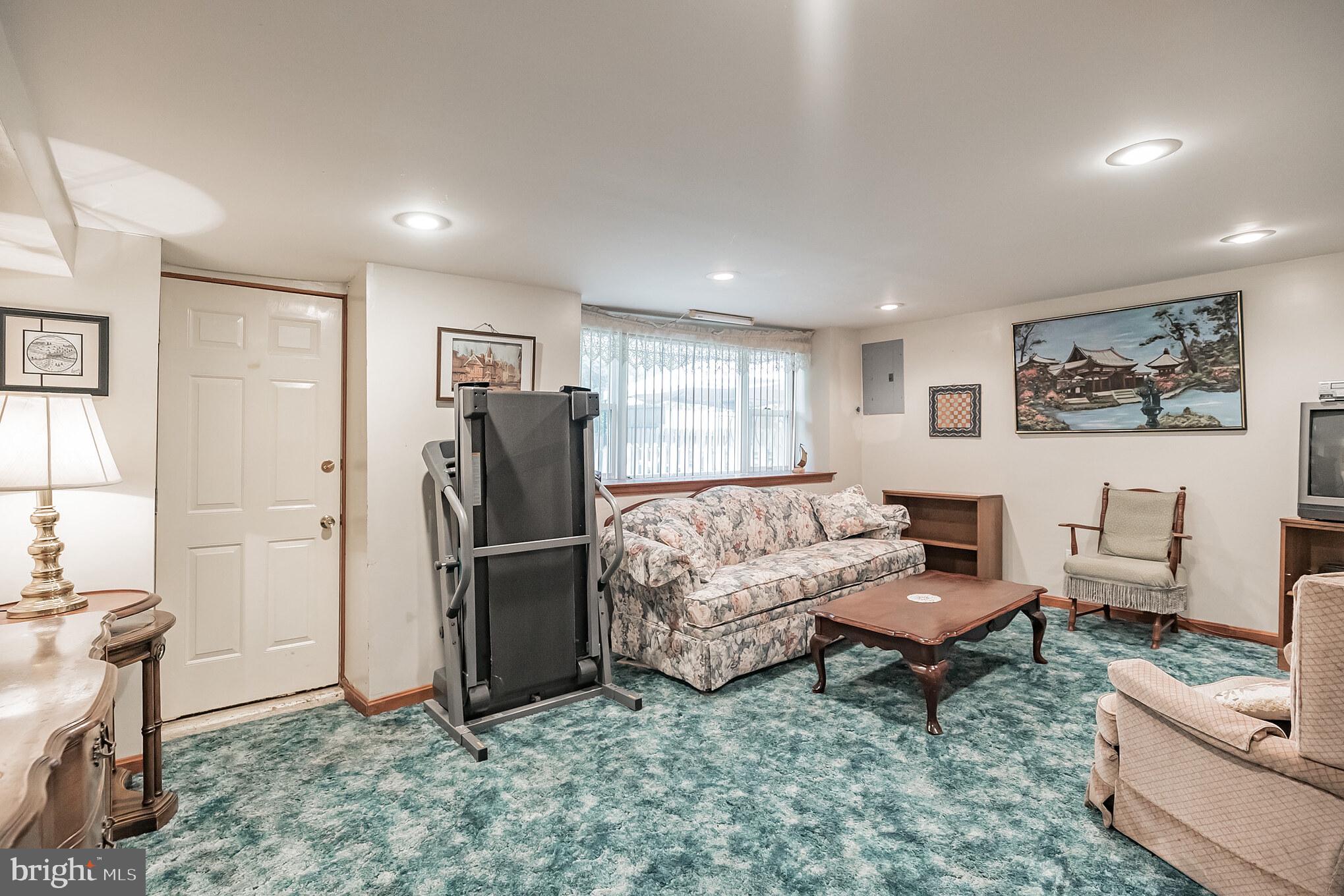 11800 Colman Road Philadelphia, PA 19154 - Photo 17 of 19 Gallery Image 17