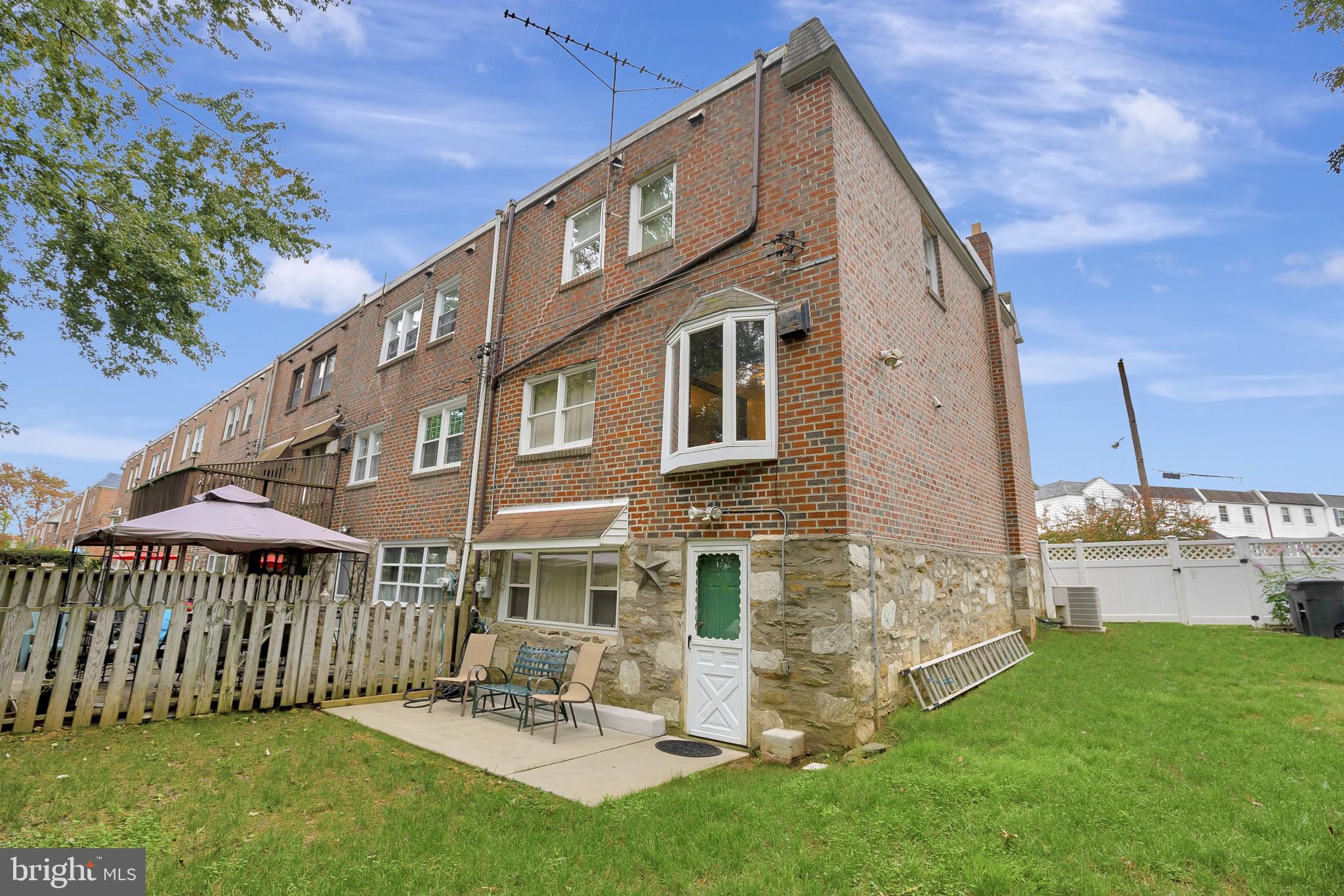 11800 Colman Road Philadelphia, PA 19154 - Photo 3 of 19 Gallery Image 3