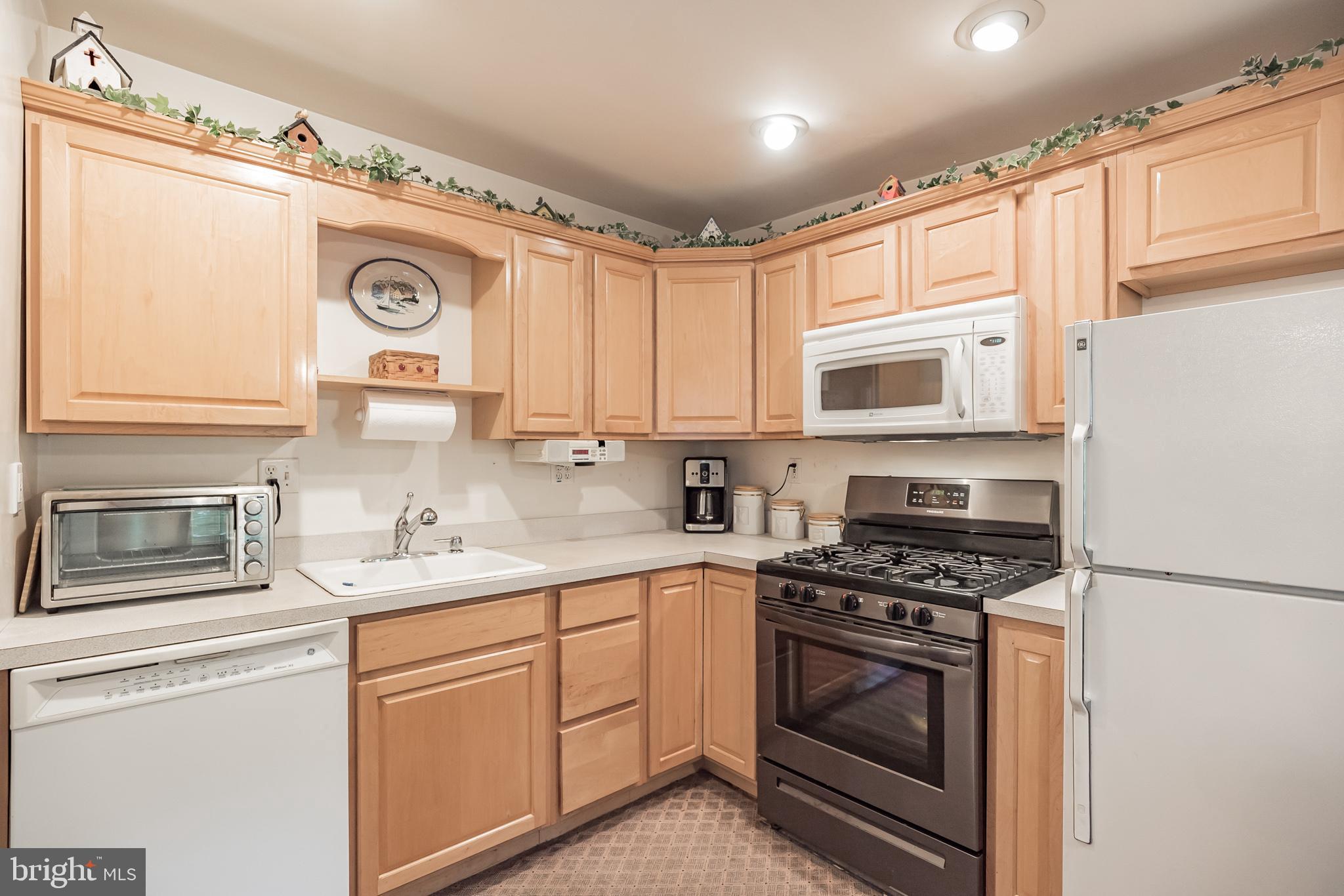 11800 Colman Road Philadelphia, PA 19154 - Photo 6 of 19 Gallery Image 6
