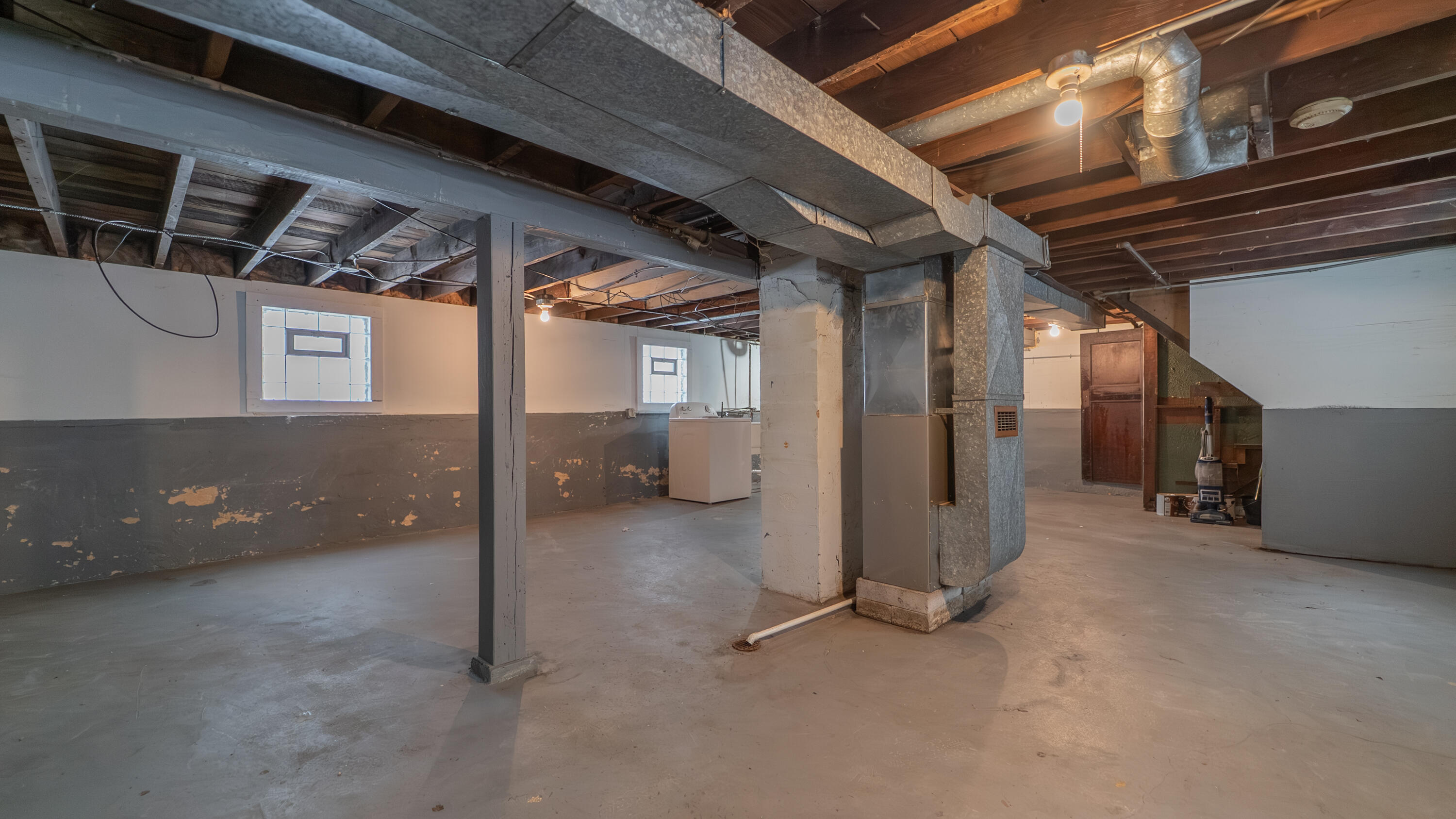 718 Cherry Street Hammond, IN 46324 - Photo 13 of 17 a view of an empty room
