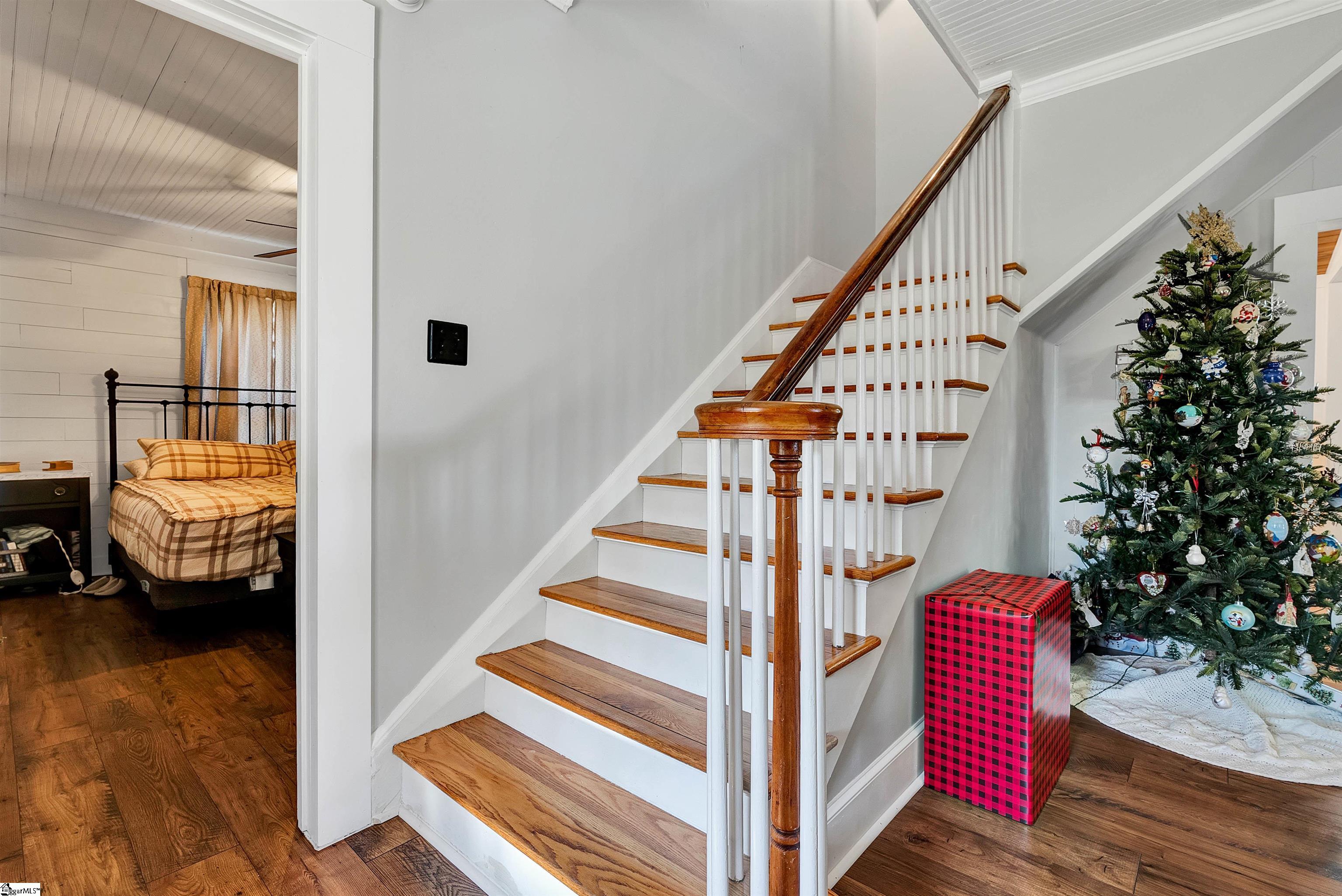 825 South Shamrock Avenue Landrum, SC 29356 - Photo 20 of 36