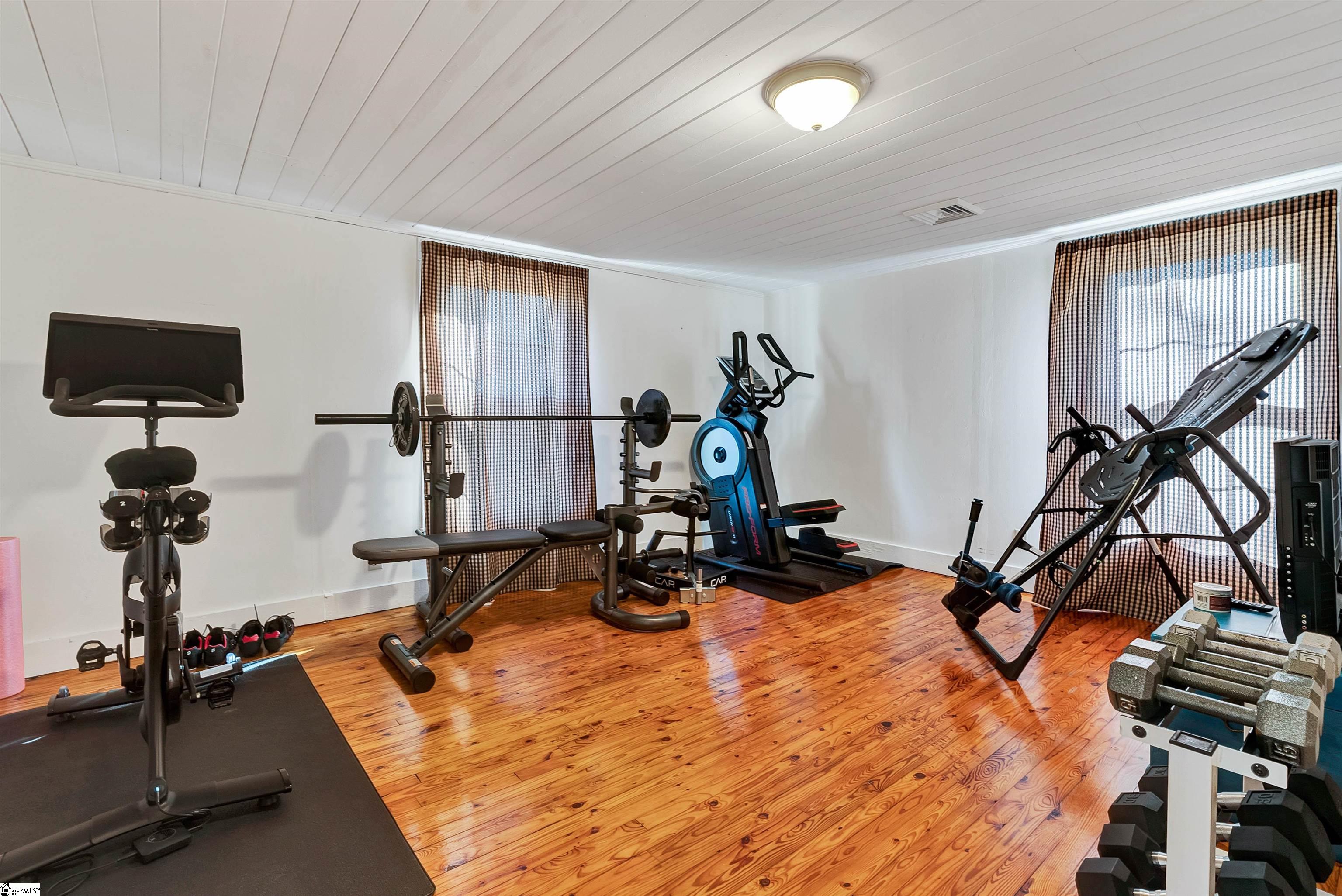 825 South Shamrock Avenue Landrum, SC 29356 - Photo 22 of 36