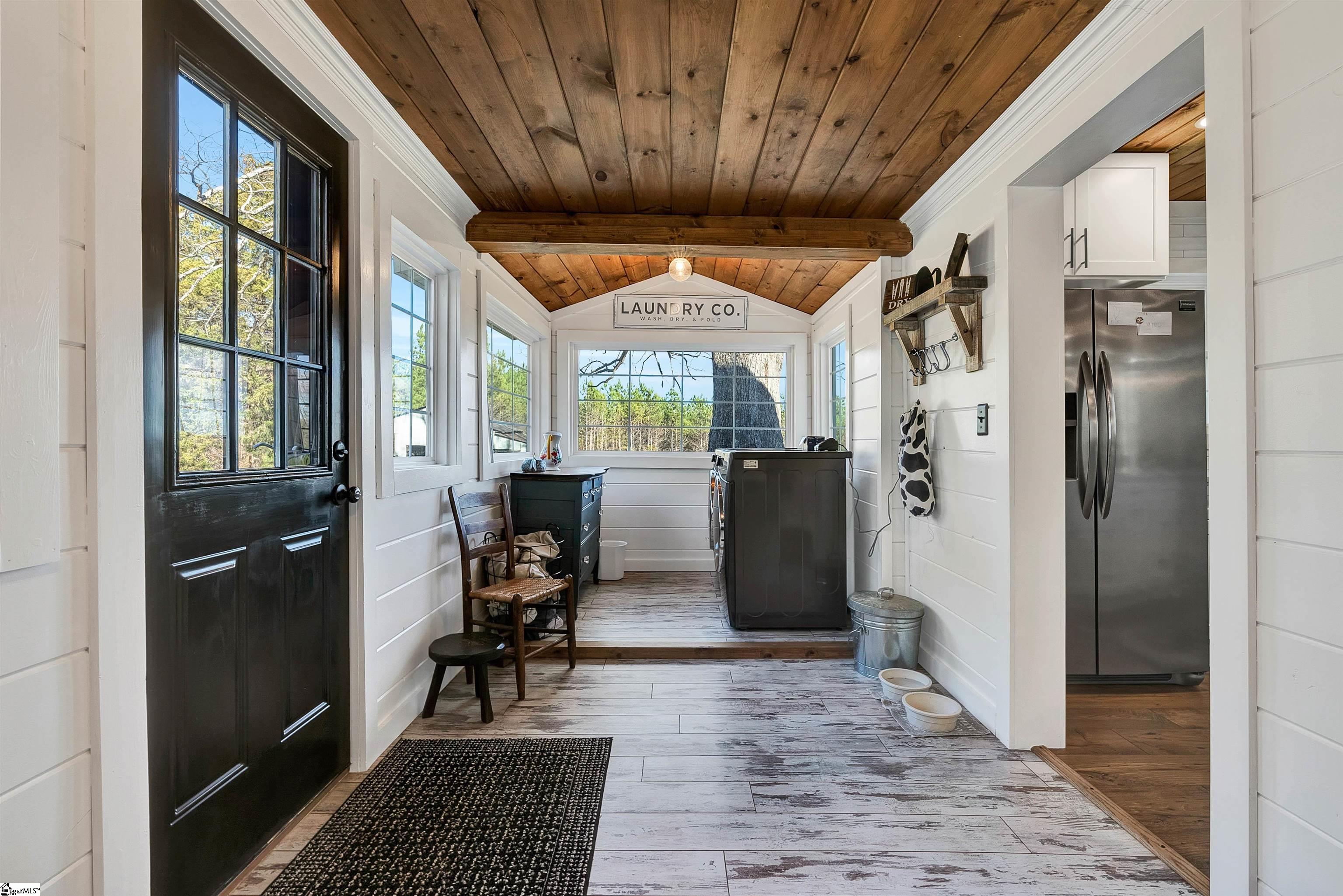 825 South Shamrock Avenue Landrum, SC 29356 - Photo 23 of 36