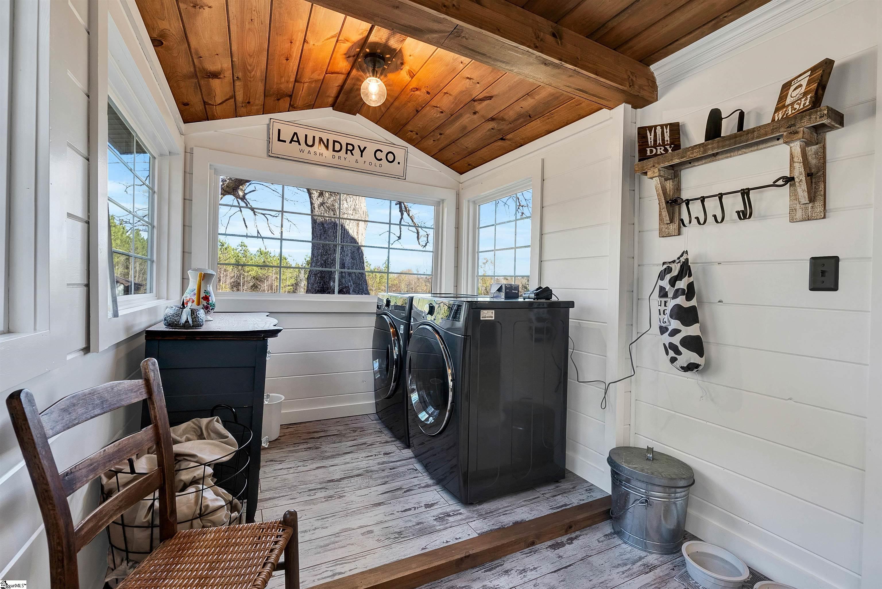 825 South Shamrock Avenue Landrum, SC 29356 - Photo 24 of 36