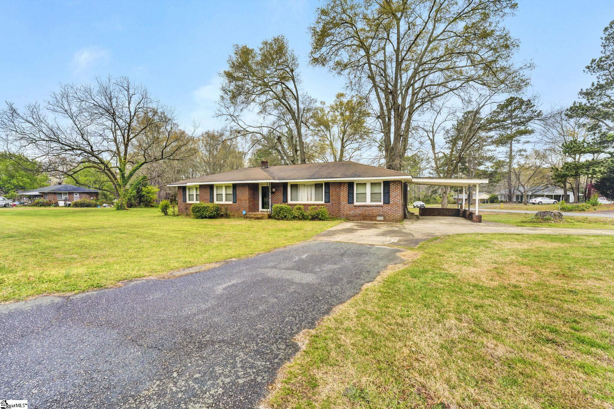 502 Fairview Road Laurens, SC 29360 - Photo 3 of 3 Gallery Image 3