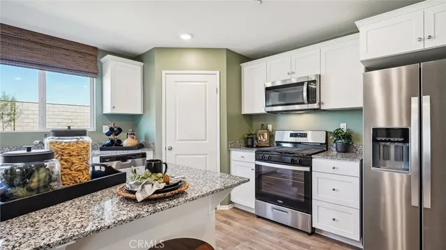 $564,490 | 31095 London Plane Drive, Winchester, CA 92596