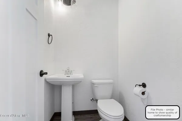 $539,900 | 2 East Valley Street South, Oldtown, ID 83822