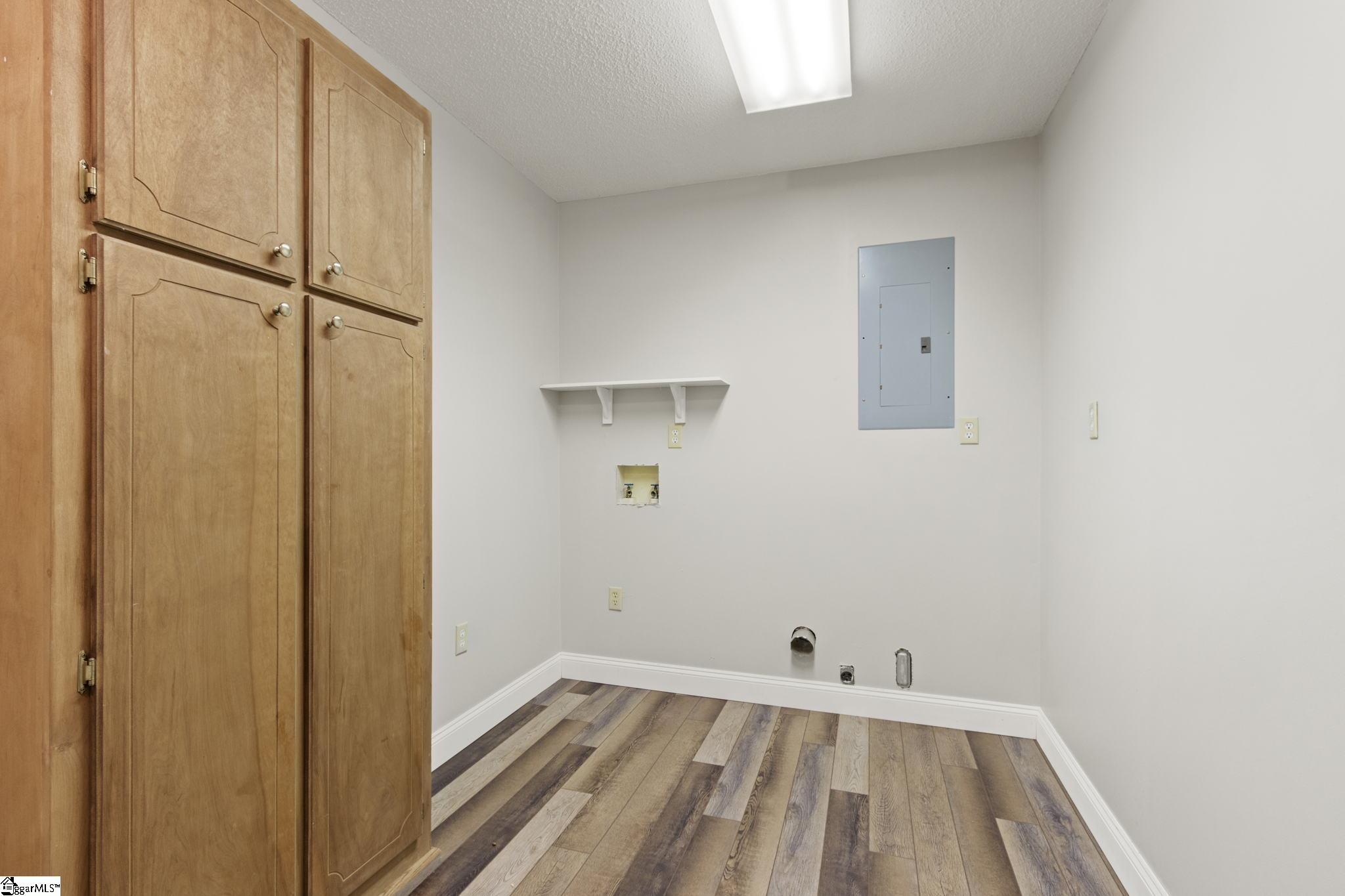 405 New Perry Road Greenville, SC 29617 - Photo 16 of 24 Gallery Image 16