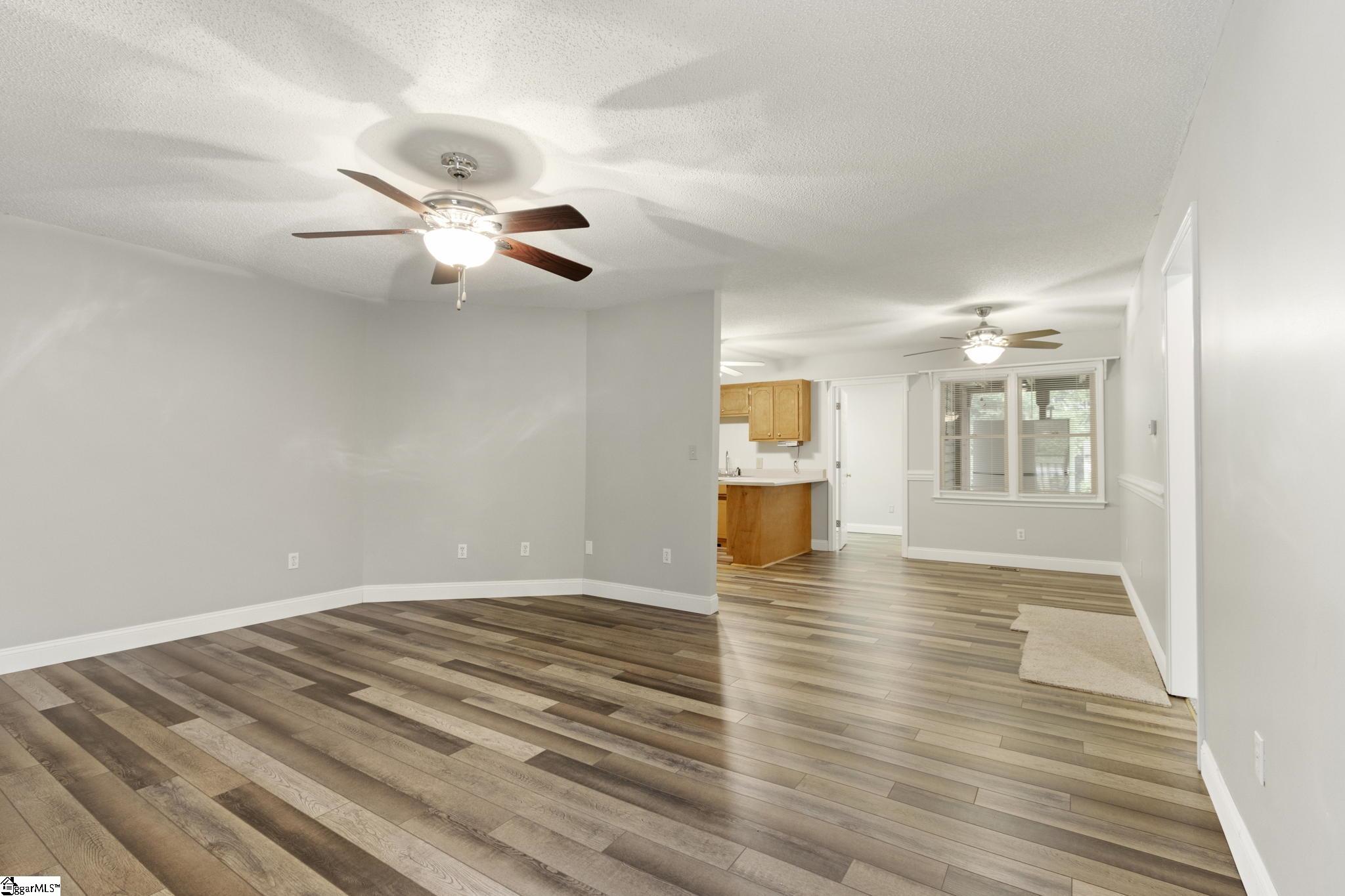 405 New Perry Road Greenville, SC 29617 - Photo 5 of 24 Gallery Image 5