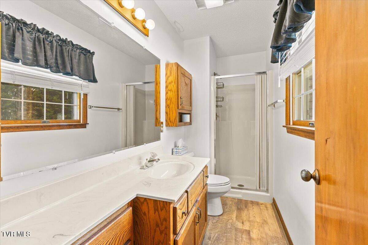 1012 South Gate Drive Elizabethton, TN 37643 - Photo 23 of 58 25-128A0869
