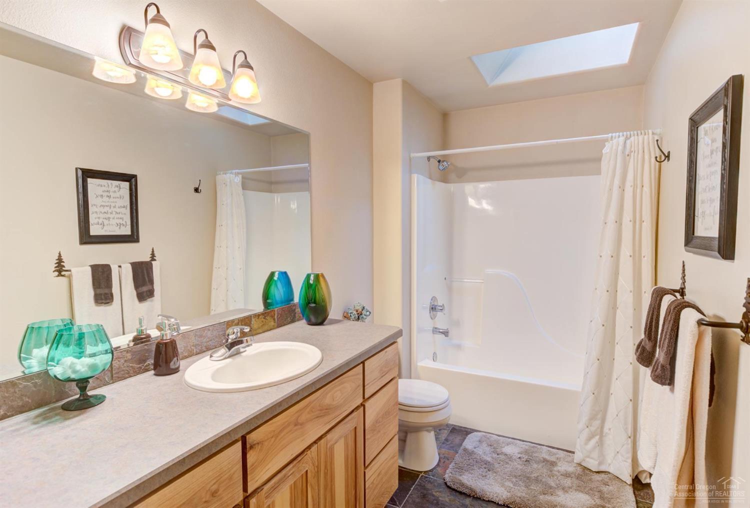 17230 Bakersfield Road Bend, OR 97707 - Photo 10 of 25 Additional Photo