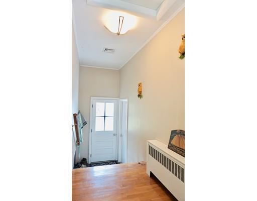 130 Arnold Road Norwood, MA 02062 - Photo 3 of 30 Gallery Image 3