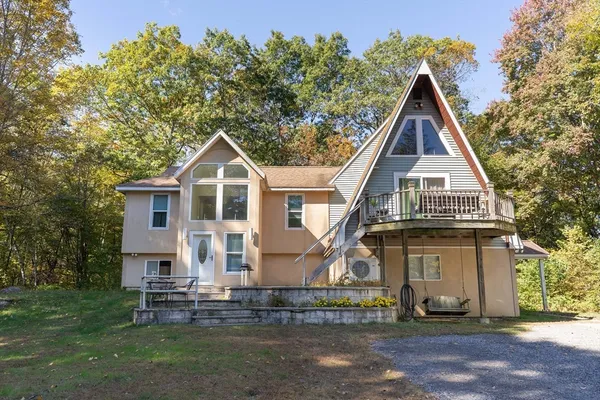 $525,000 | 68 Lyon Road, West Brookfield, MA 01585