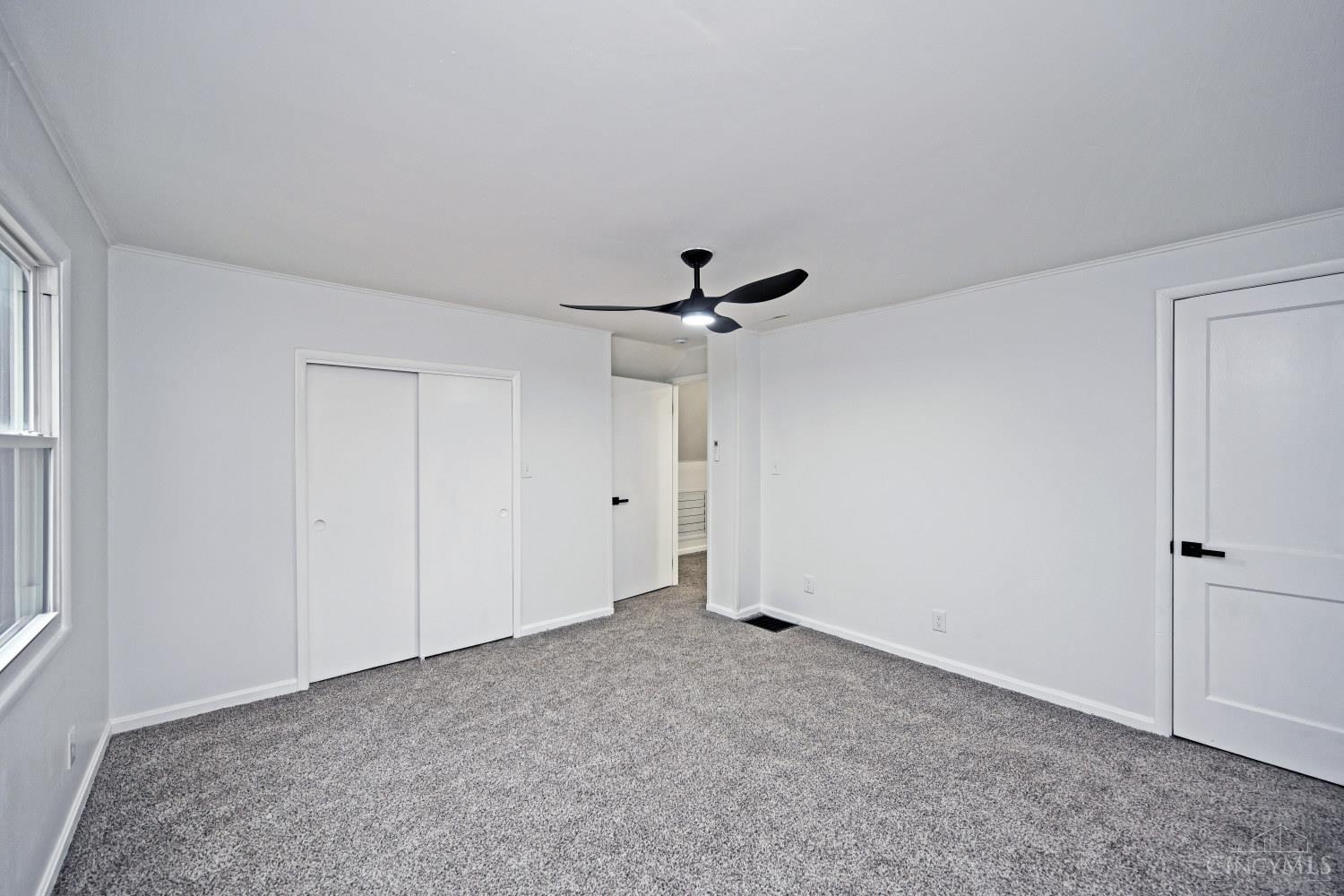 2037 Duck Creek Road Cincinnati, OH 45207 - Photo 27 of 40
