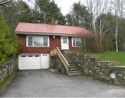 89 Main Street Jay, ME 04239 - Photo 1 of 16 Exterior Front.