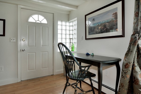 53 Post Island Road Quincy, MA 02169 - Photo 5 of 20 Gallery Image 5