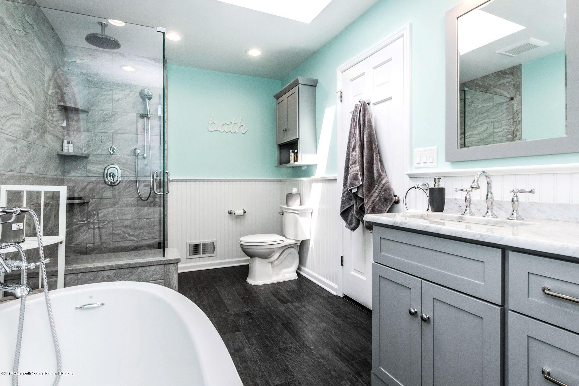 1 Howland Road Middletown, NJ 07748 - Photo 21 of 45 Full rain shower!