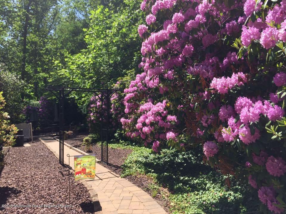 1 Howland Road Middletown, NJ 07748 - Photo 34 of 45 Paver paths!