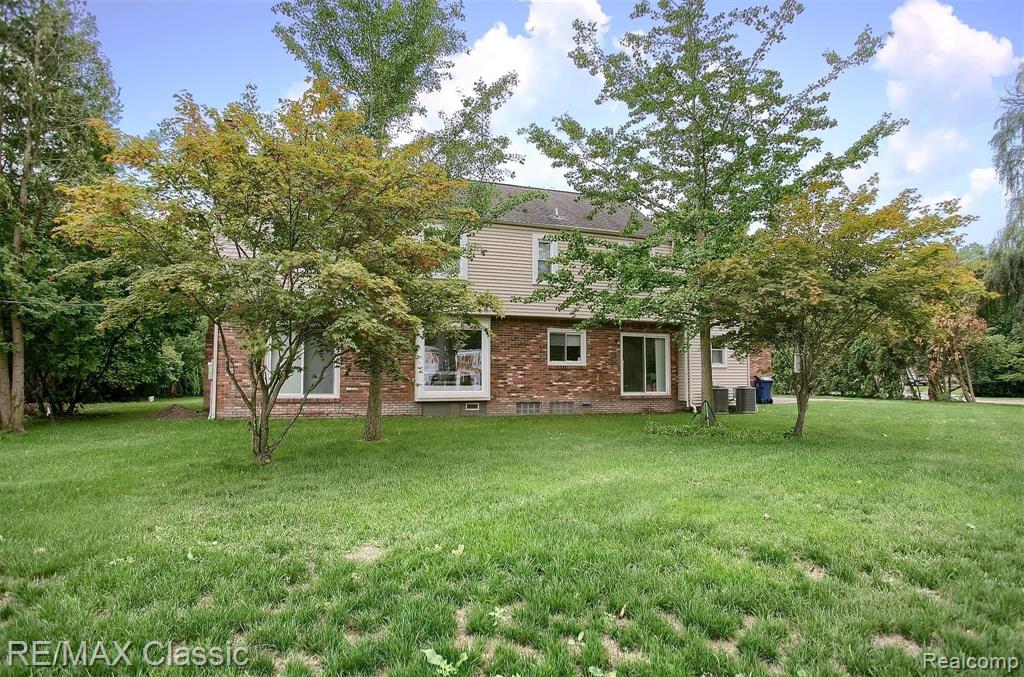 7415 Wing Lake Road Bloomfield Hills, MI 48301 - Photo 28 of 30