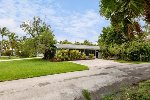 $730,000 | 180 Sugarloaf Drive, Sugarloaf, FL 33042