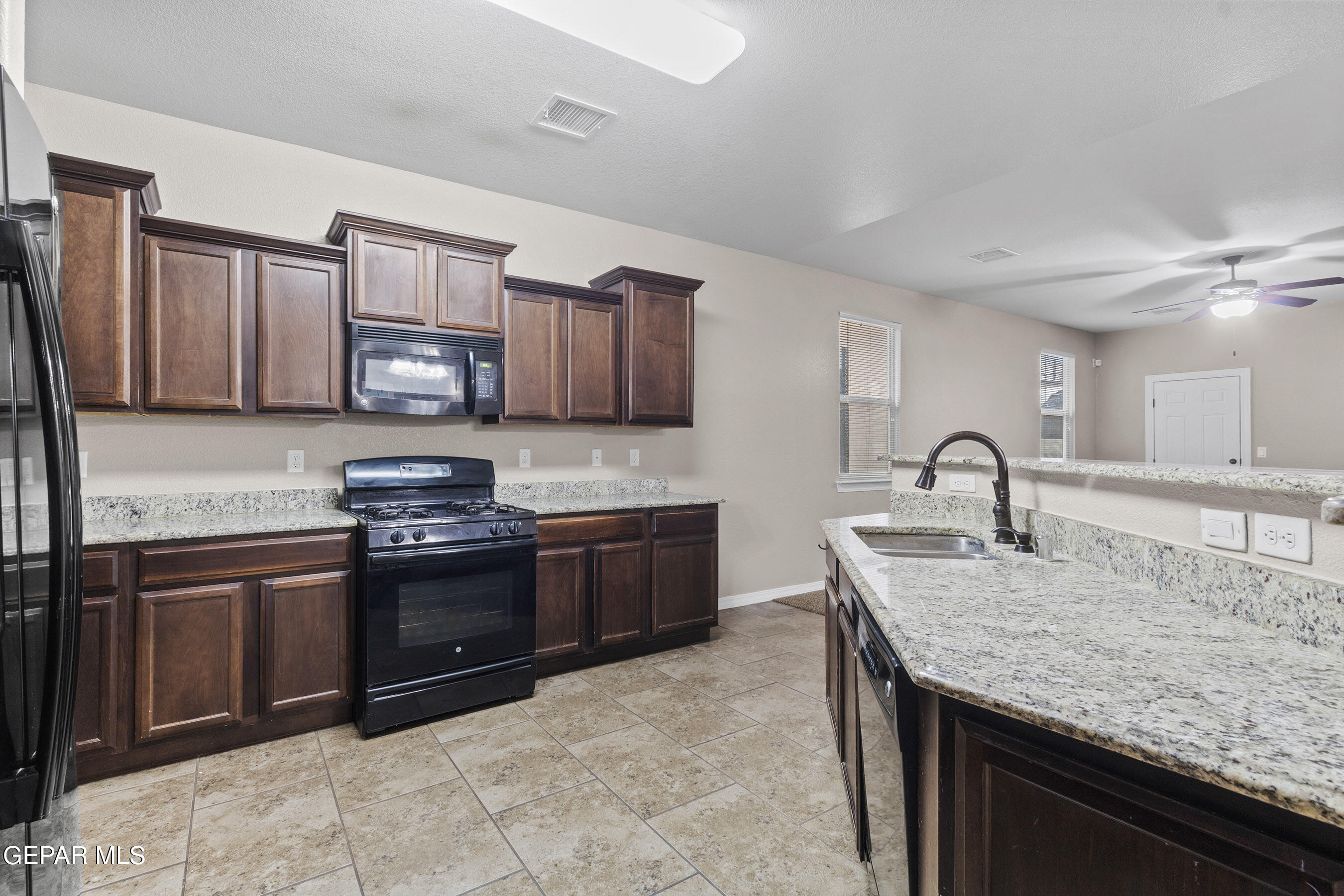 11368 East Ranch Court El Paso, TX 79934 - Photo 3 of 52 11368 E. Ranch -10