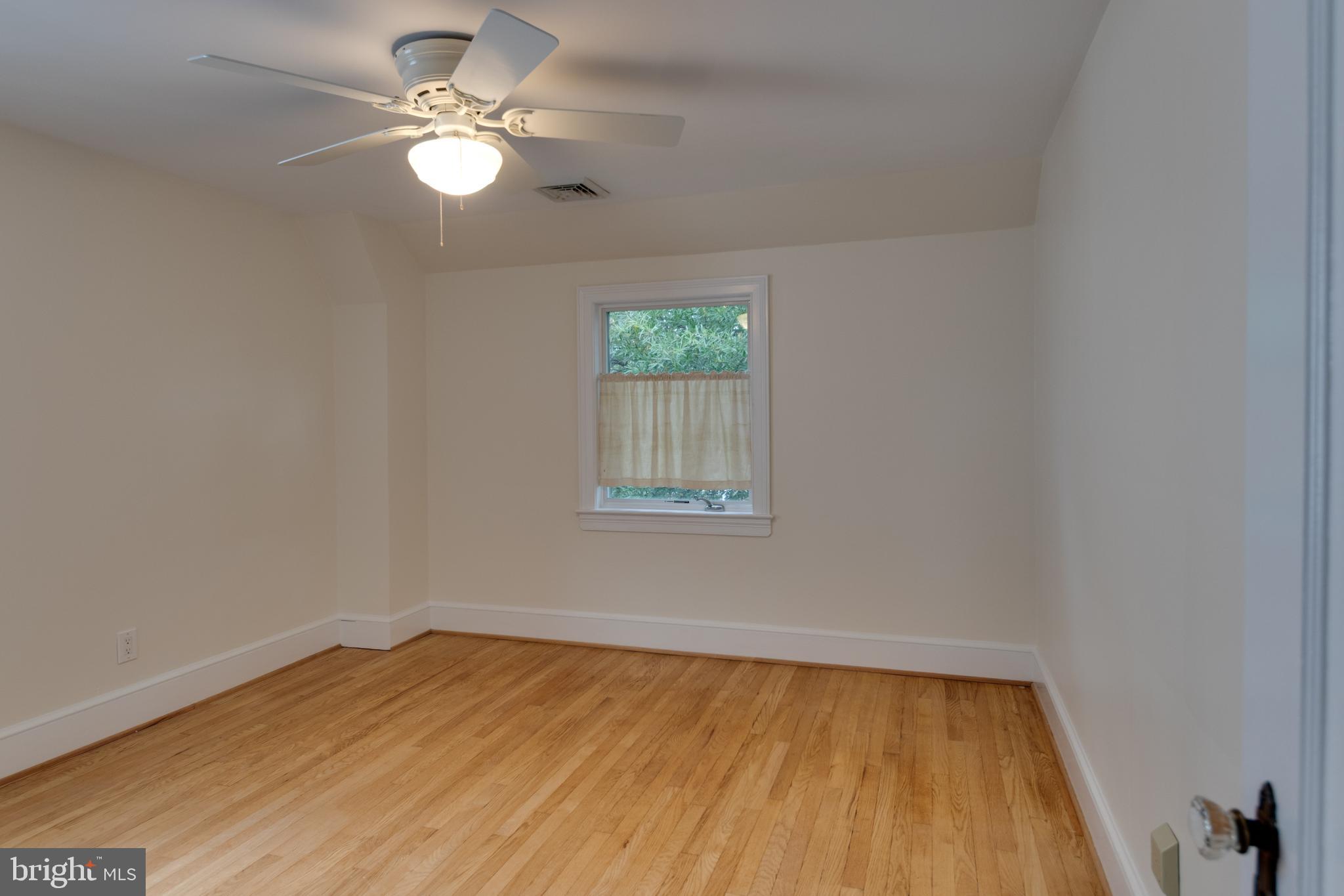 2508 Davis Avenue Alexandria, VA 22302 - Photo 15 of 23