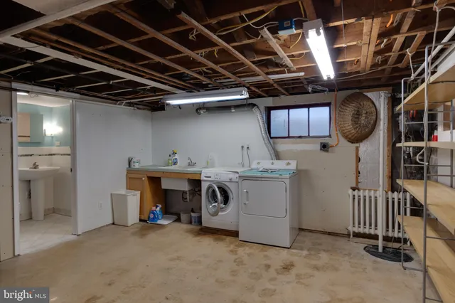 $3,950 | 2508 Davis Avenue, Alexandria, VA 22302