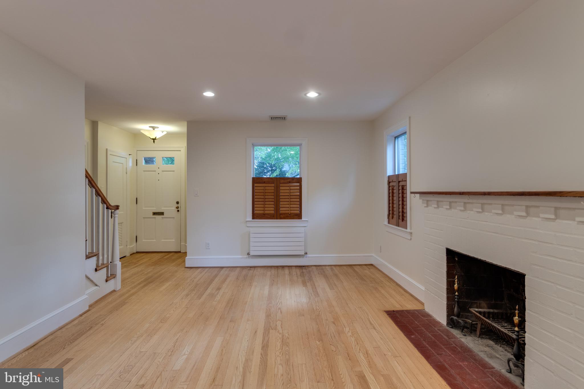 2508 Davis Avenue Alexandria, VA 22302 - Photo 5 of 23