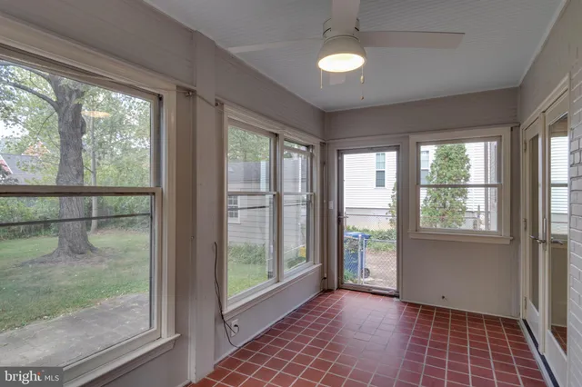 $3,950 | 2508 Davis Avenue, Alexandria, VA 22302