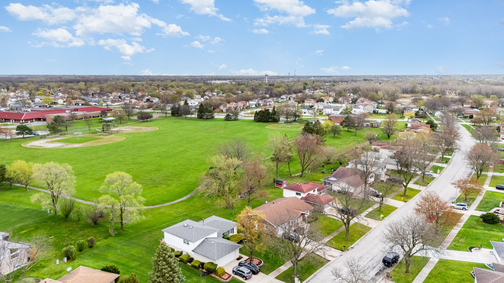 6226 Beechwood Road Matteson, IL 60443 - Photo 18 of 22 an aerial view of multiple house